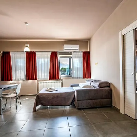 Eracle 4*
