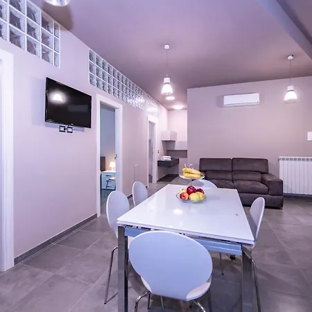 ホテル Eracle ヴォッラ