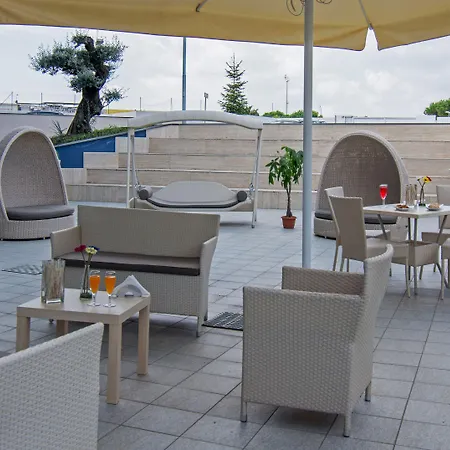 ホテル Eracle ヴォッラ