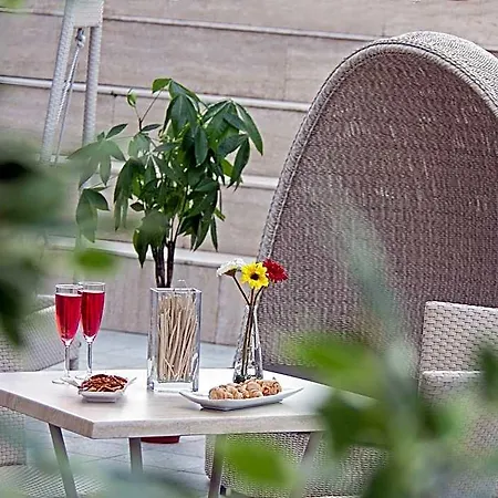 Eracle 4*